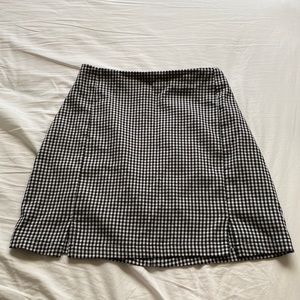 Brandy Melville mini skirt